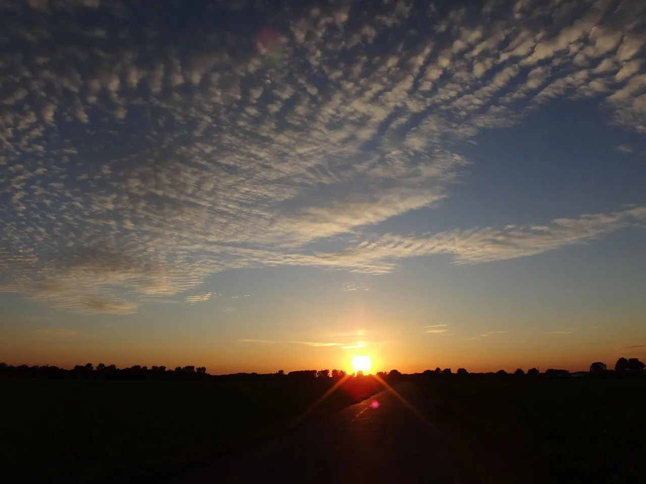What Are The Causes Of Bright Spots