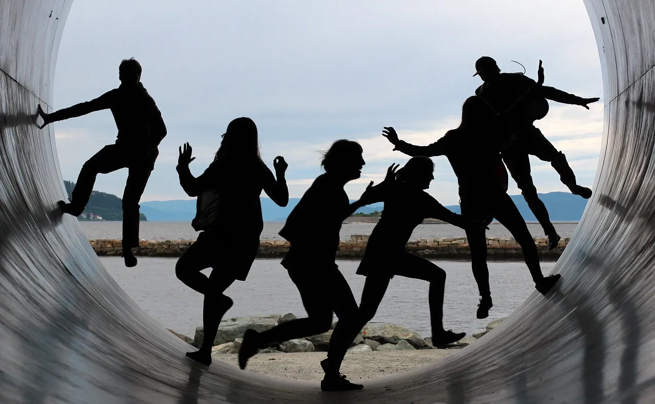Community Engagement and Knowledge Sharing